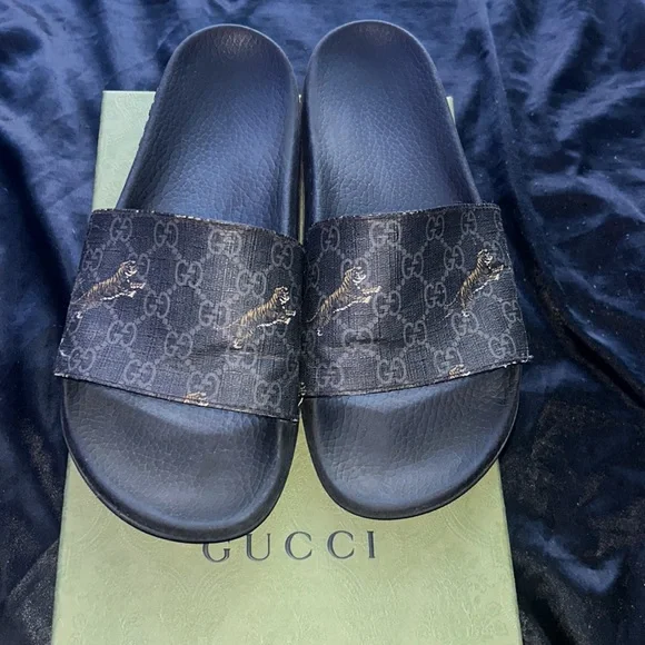 Gucci | Shoes | Gucci Slides Supreme Tiger Print | Poshmark display picture 1